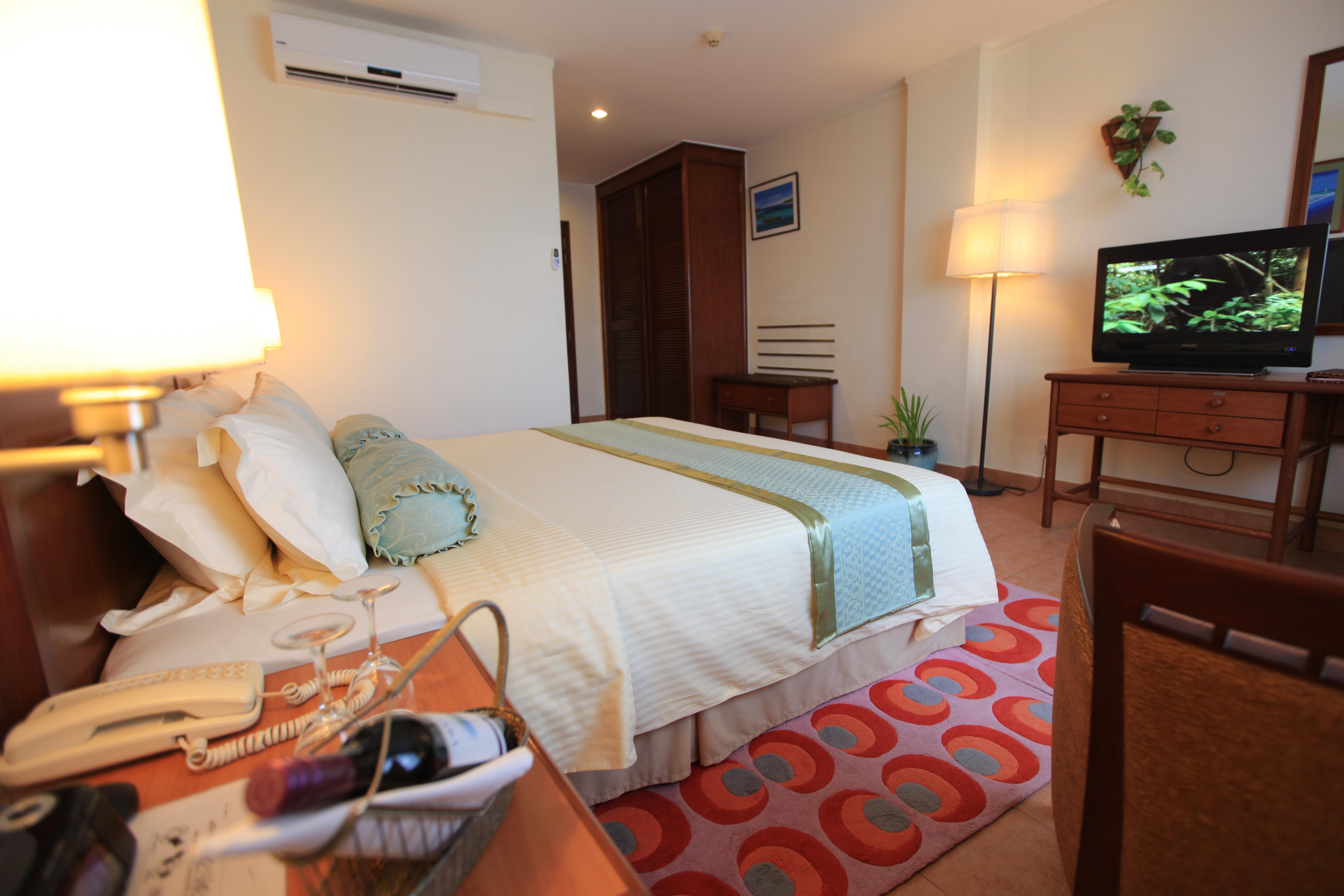 Hulhule Island Hotel Мале Екстериор снимка