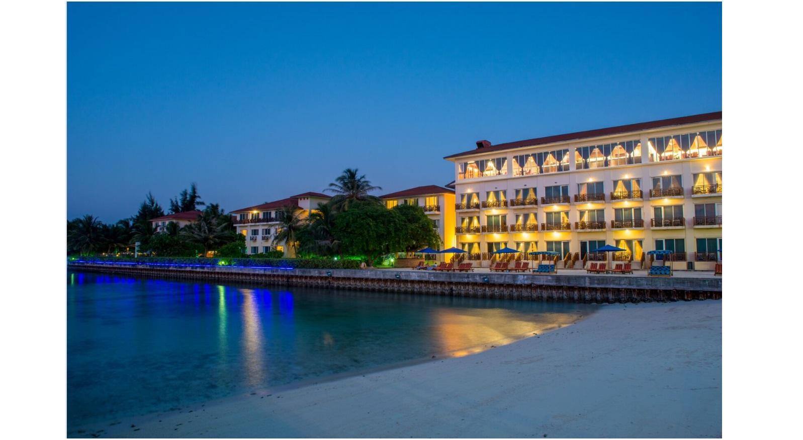 Hulhule Island Hotel Мале Екстериор снимка