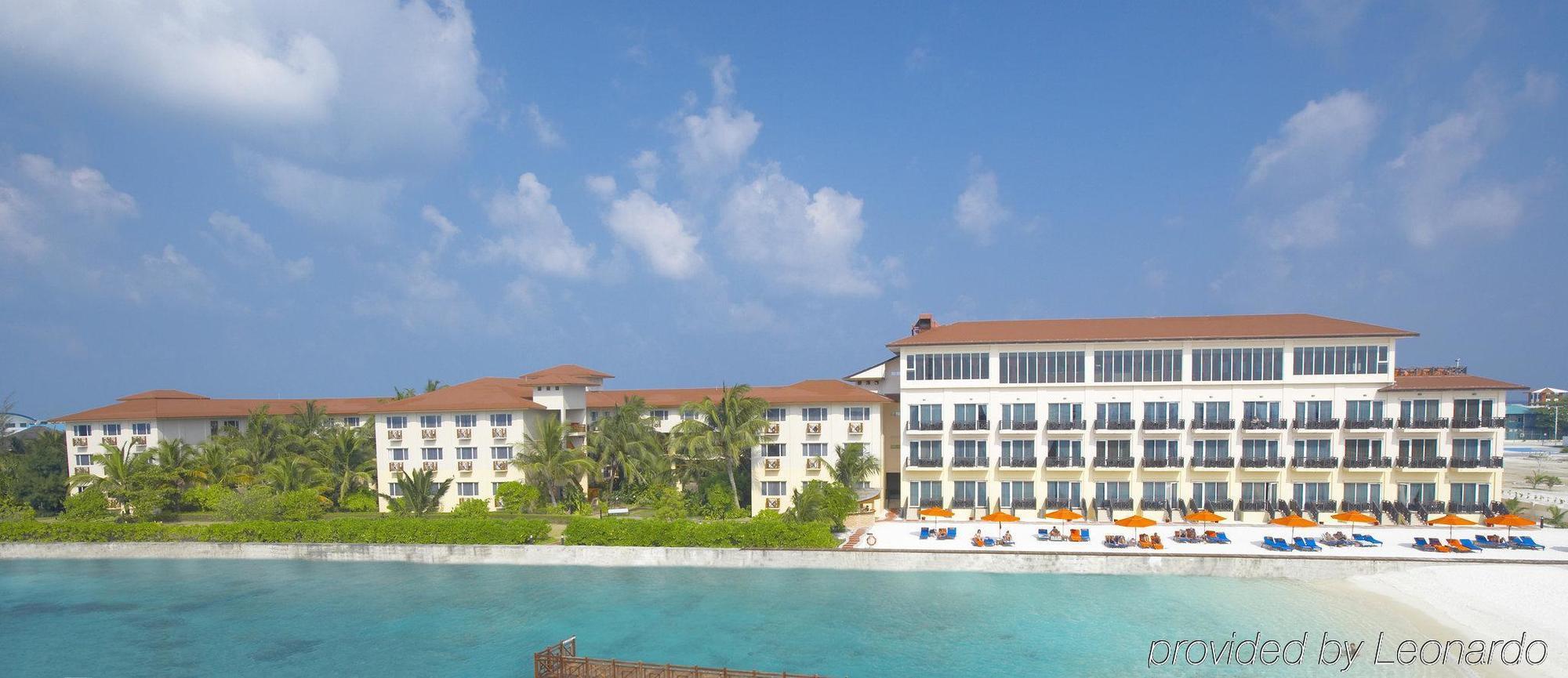 Hulhule Island Hotel Мале Екстериор снимка