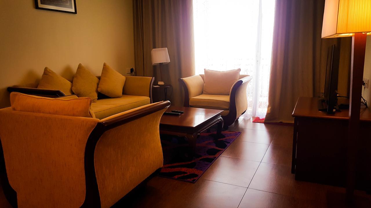 Hulhule Island Hotel Мале Екстериор снимка