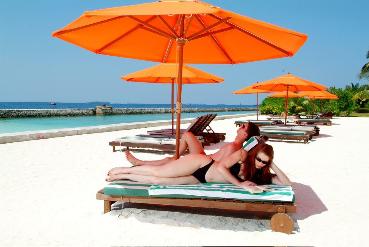 Hulhule Island Hotel Мале Екстериор снимка